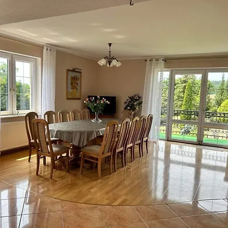 Nad Stawem Villa Mezowo